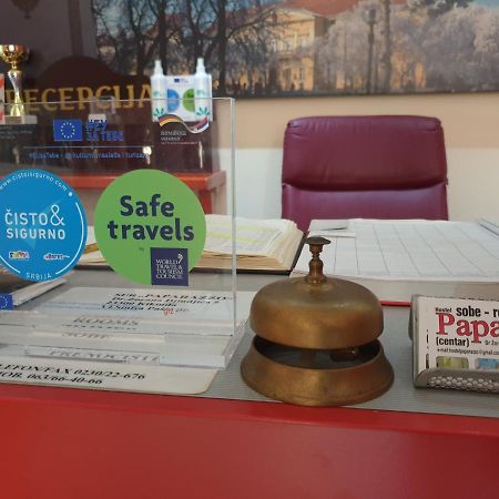 Hostel Paparazzo & Apartmens Kikinda Exteriér fotografie