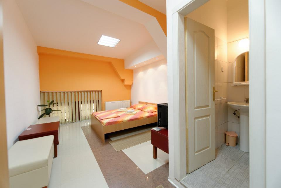 Hostel Paparazzo & Apartmens Kikinda Pokoj fotografie